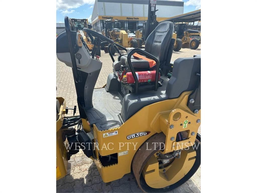 CAT CB36BLRC Катки тротуарные