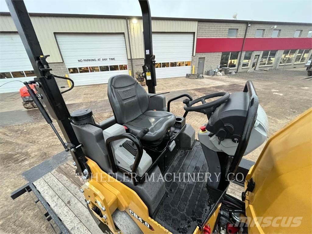 CAT CB4.0 Катки тротуарные