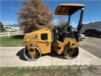 CAT CB4.0 Катки тротуарные