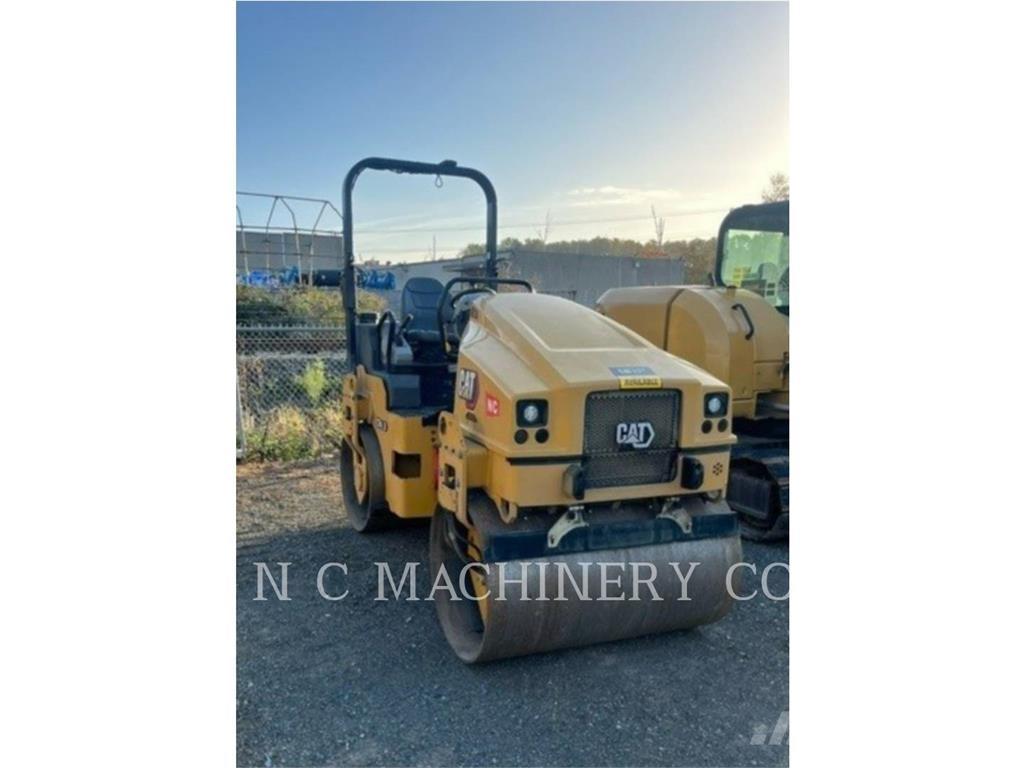 CAT CB4.0 Асфальтоукладчики
