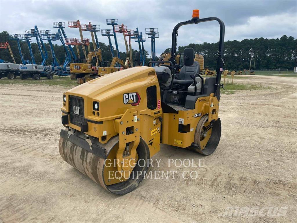 CAT CB4.003 Катки тротуарные