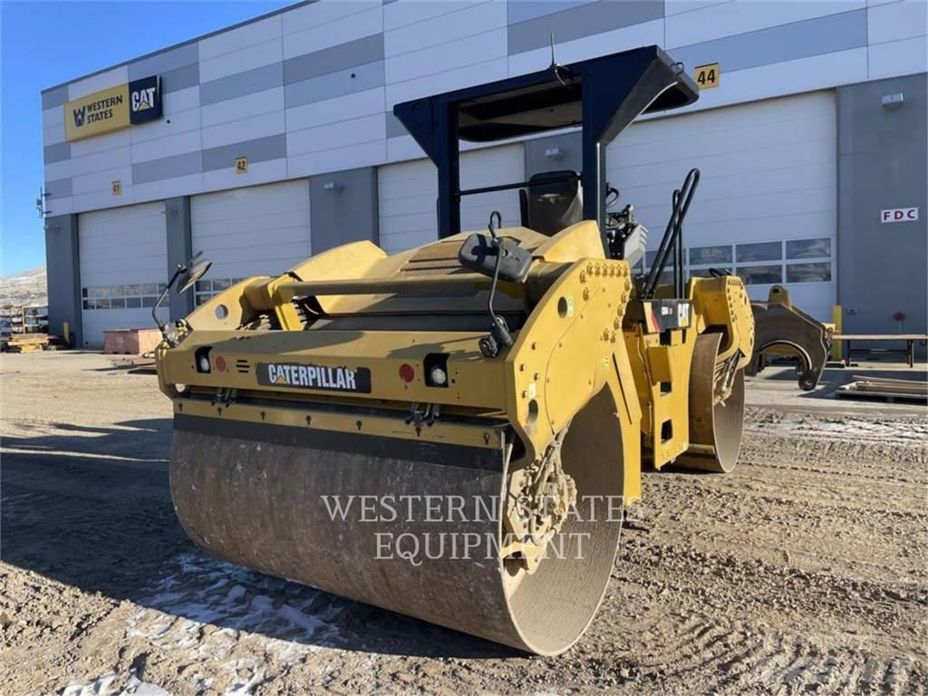 CAT CB54 Катки тротуарные