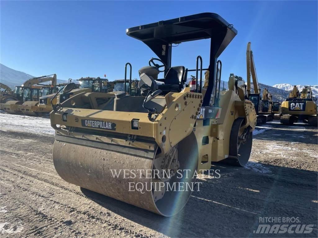 CAT CB54 Катки тротуарные