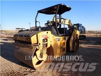 CAT CB54B Катки тротуарные