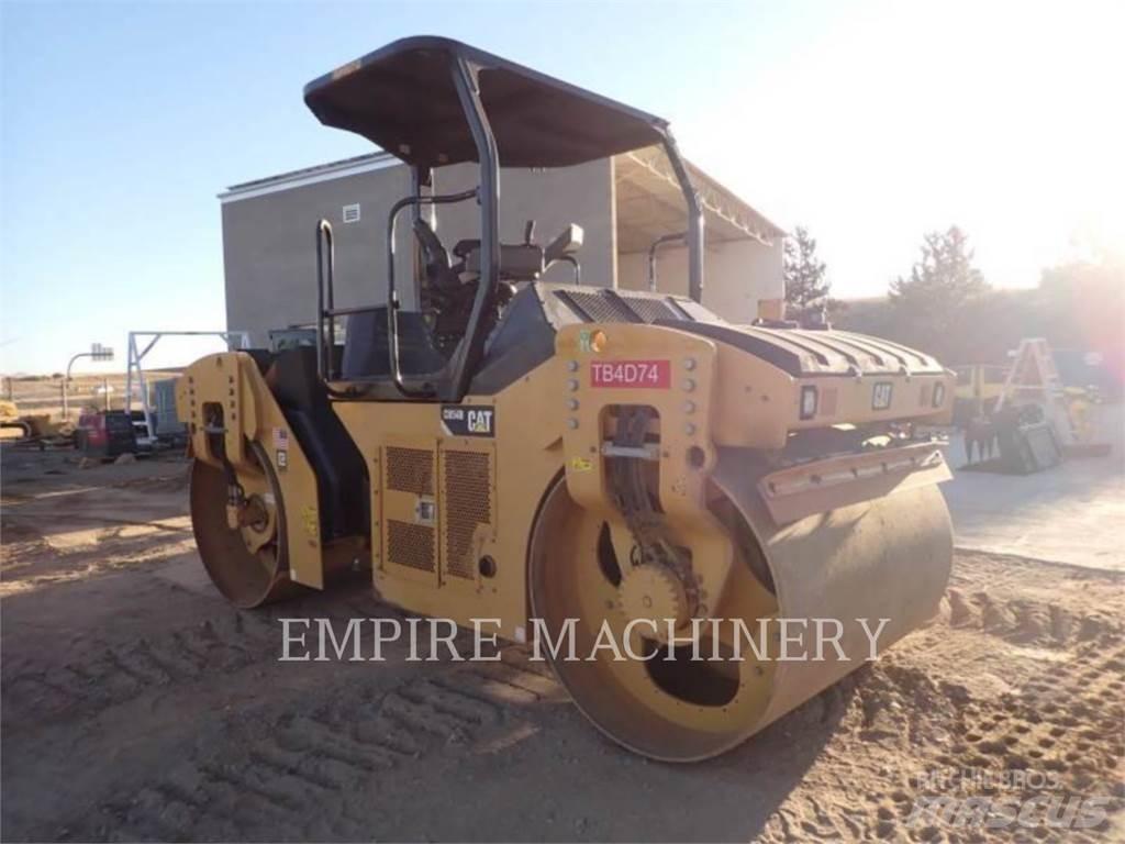 CAT CB54B Катки тротуарные