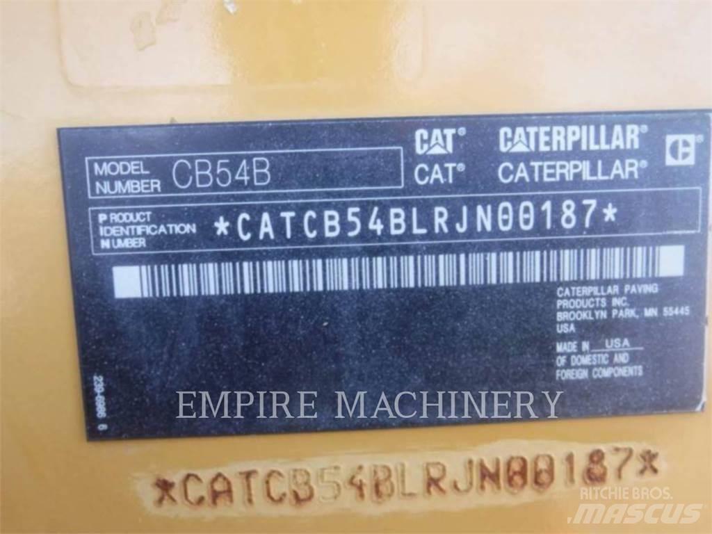 CAT CB54B Катки тротуарные