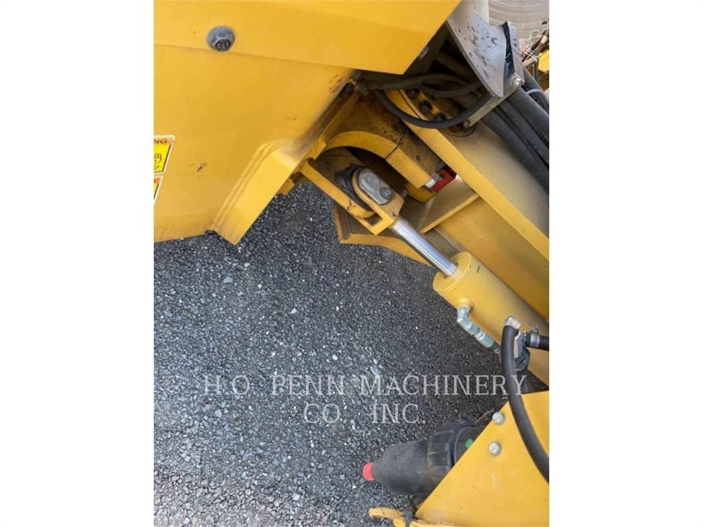 CAT CB64 Катки тротуарные