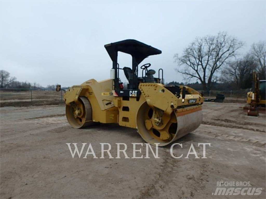 CAT CB64 Асфальтоукладчики