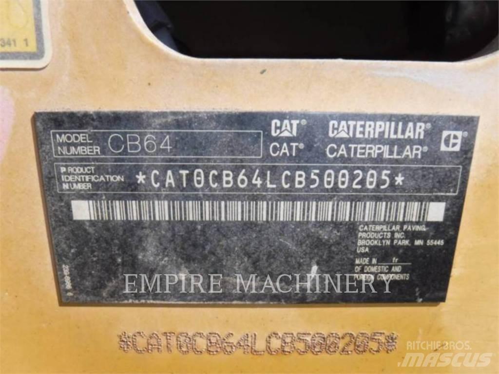 CAT CB64 Катки тротуарные