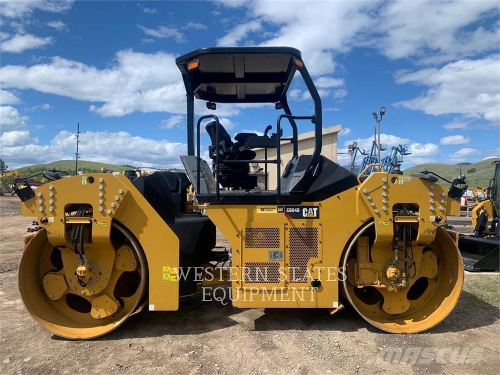 CAT CB64 Катки тротуарные