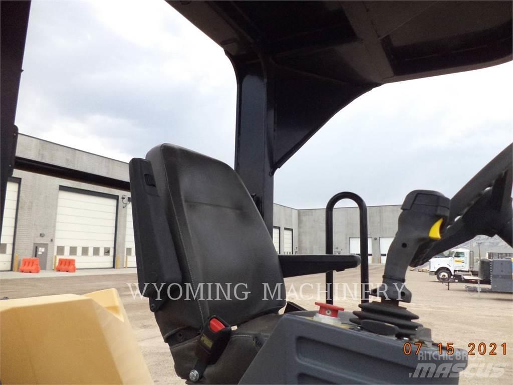 CAT CB64 Уплотнители грунта