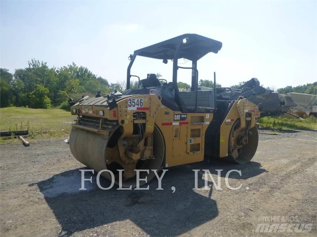 CAT CB64B Катки тротуарные