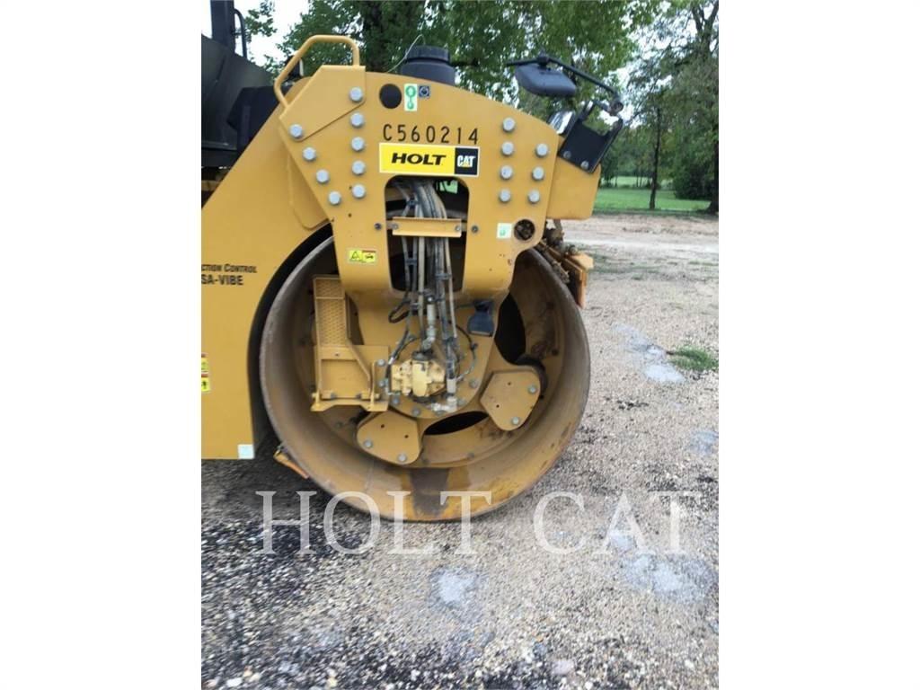CAT CB64B Грунтовые катки