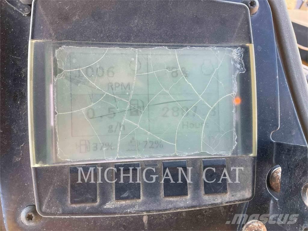 CAT CB64B Z Катки тротуарные