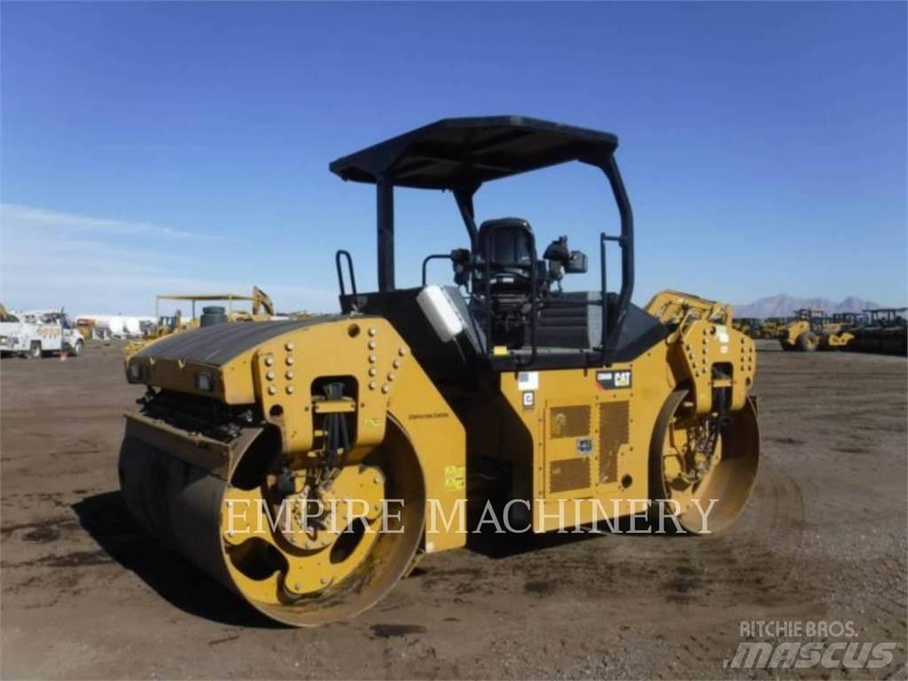 CAT CB66B Катки тротуарные