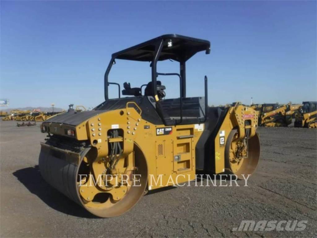 CAT CB66B Катки тротуарные
