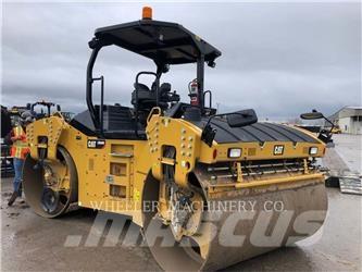 CAT CB66B CW Катки тротуарные