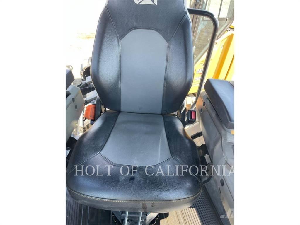 CAT CB7-02 Катки тротуарные
