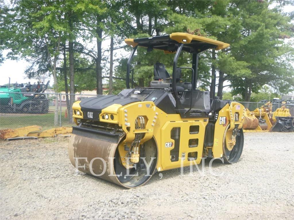 CAT CB7-02 Катки тротуарные