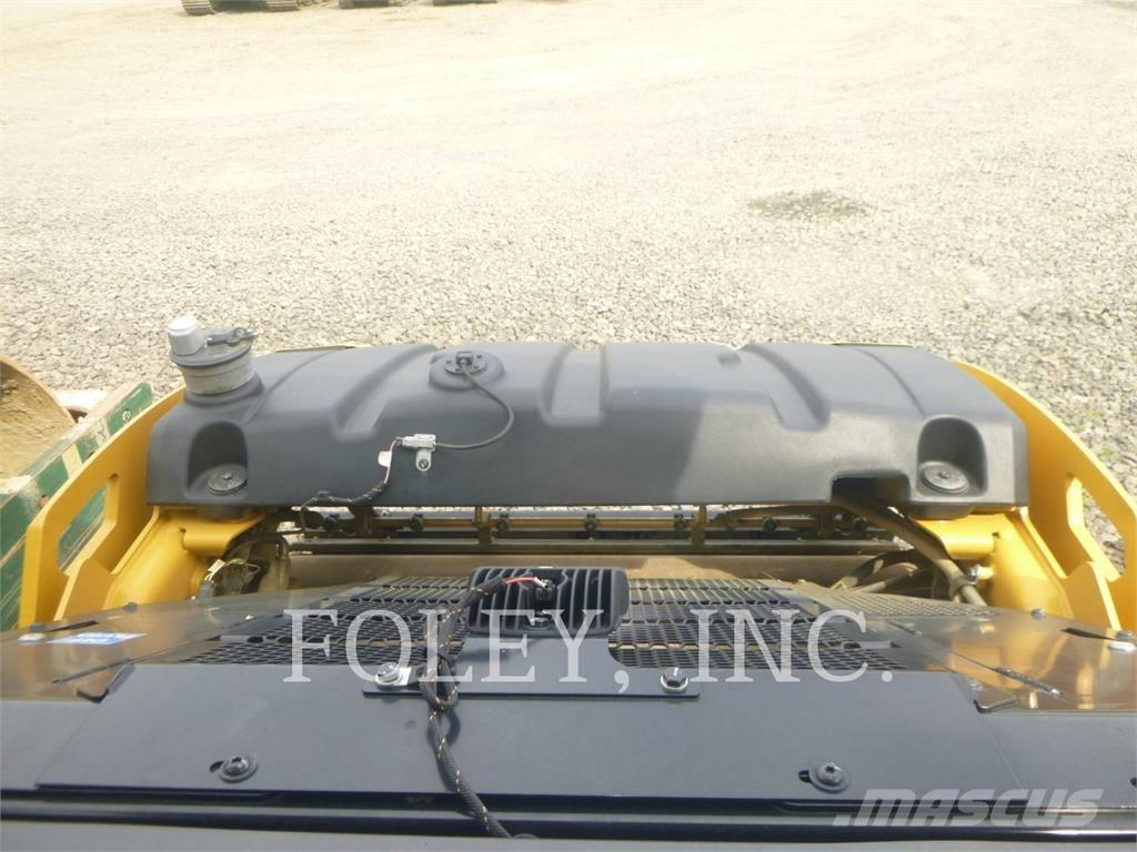 CAT CB7-02 Катки тротуарные