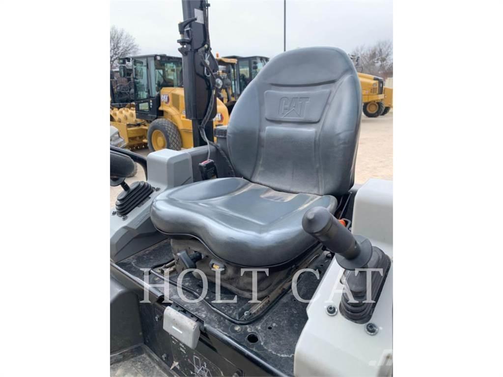 CAT CC4.0 Телескопические погрузчики