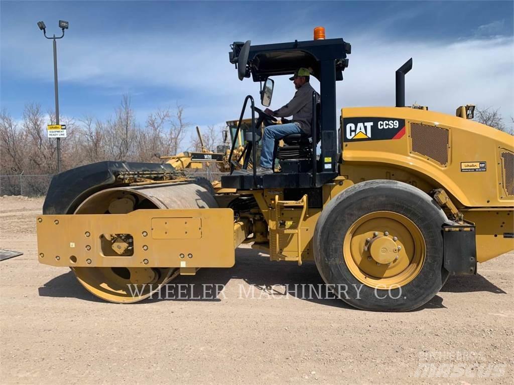 CAT CCS9 Катки тротуарные