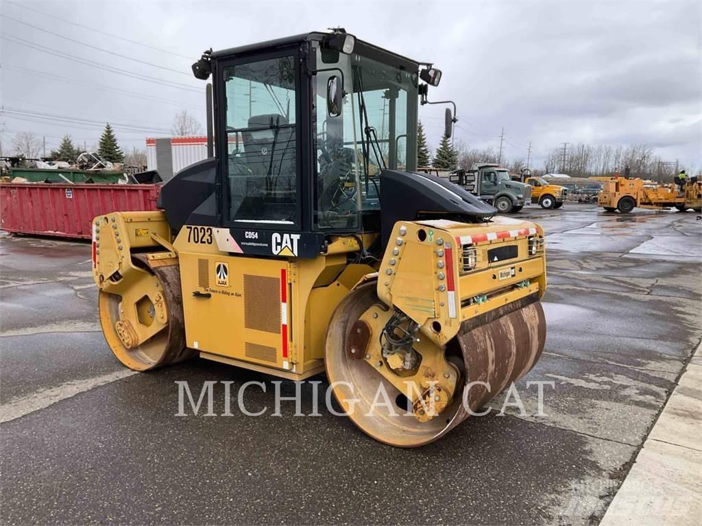 CAT CD54 Катки тротуарные