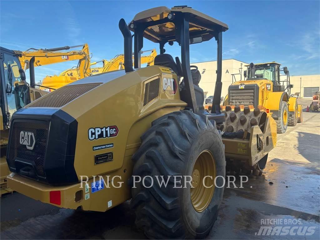 CAT CP11GC Катки тротуарные