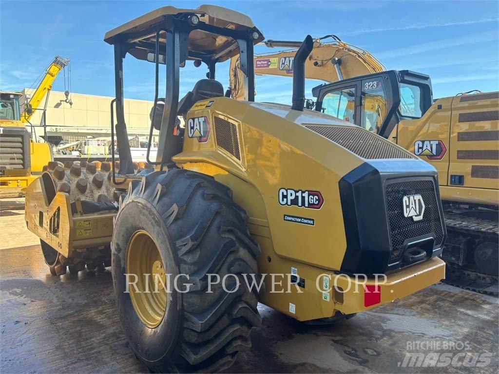 CAT CP11GC Катки тротуарные