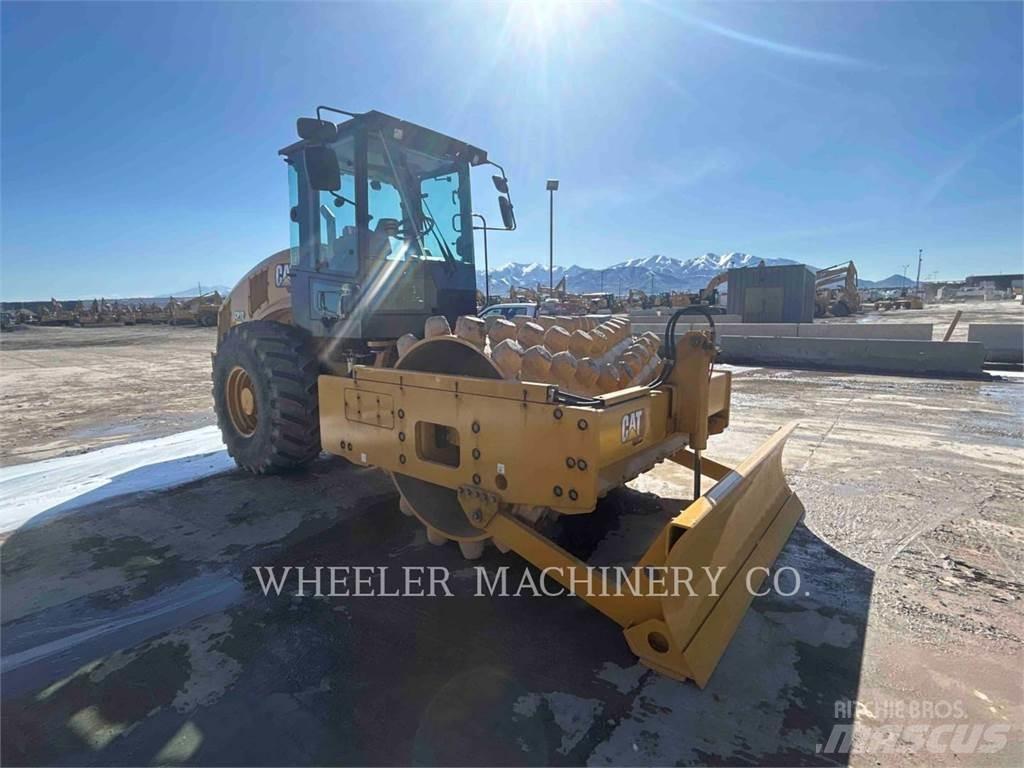 CAT CP12 Грунтовые катки