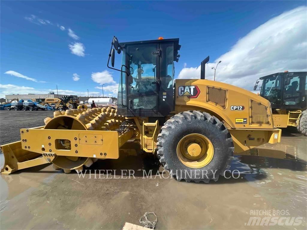 CAT CP12 Грунтовые катки