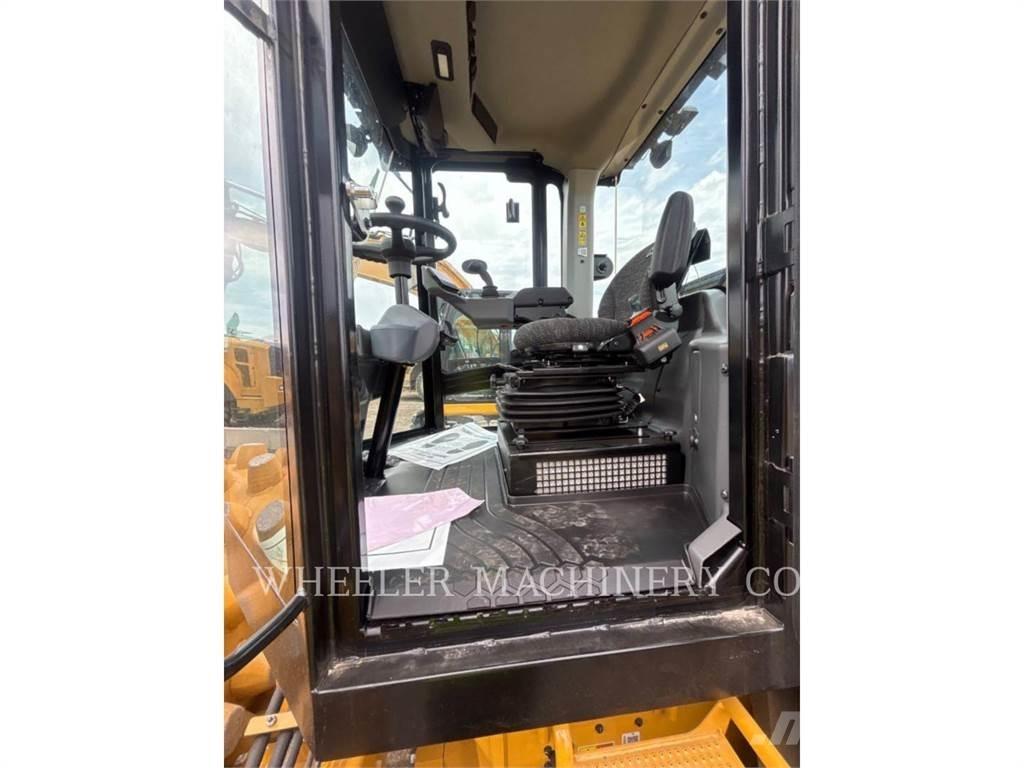 CAT CP16 Грунтовые катки
