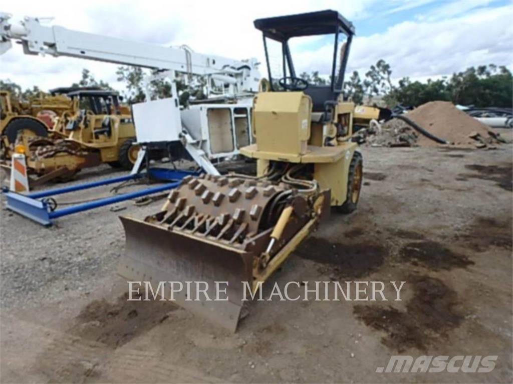 CAT CP323 Грунтовые катки