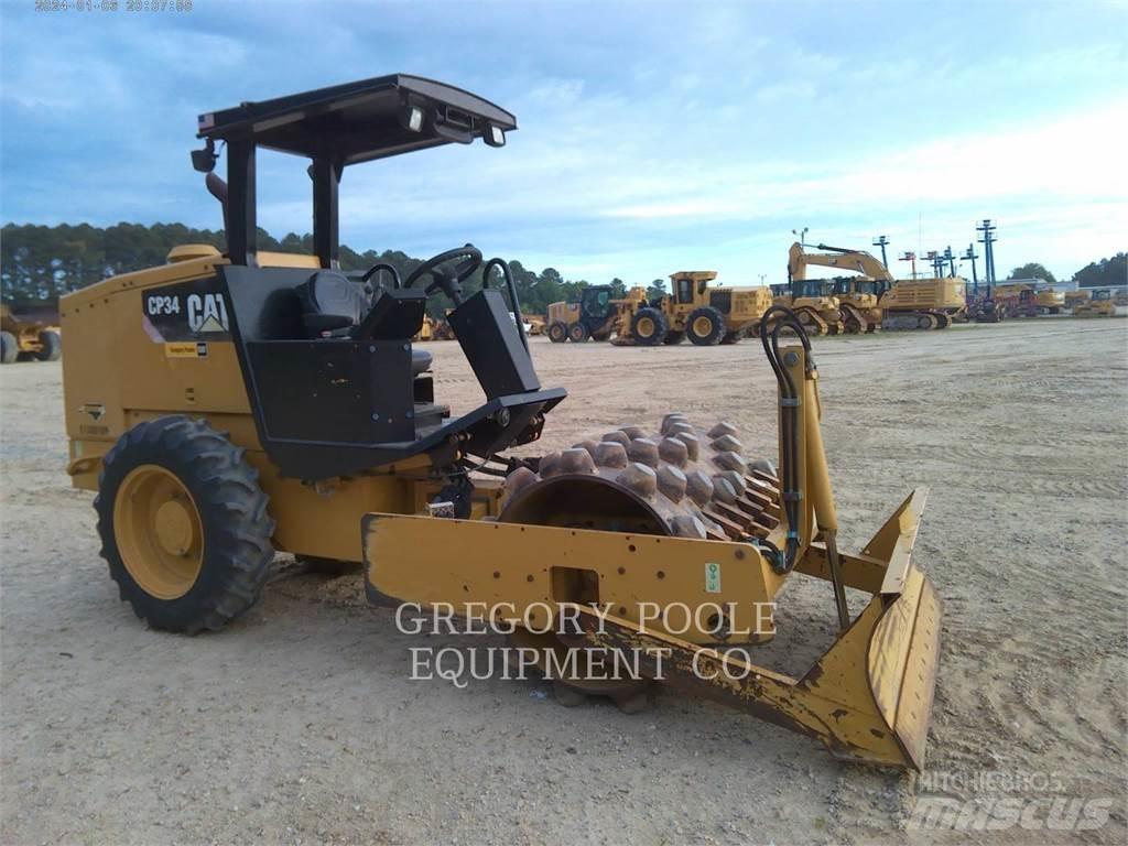 CAT CP34 Грунтовые катки