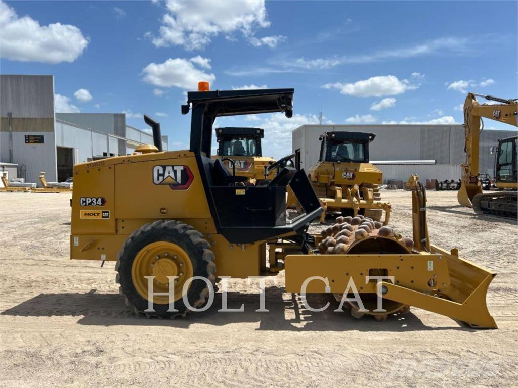 CAT CP34 Грунтовые катки