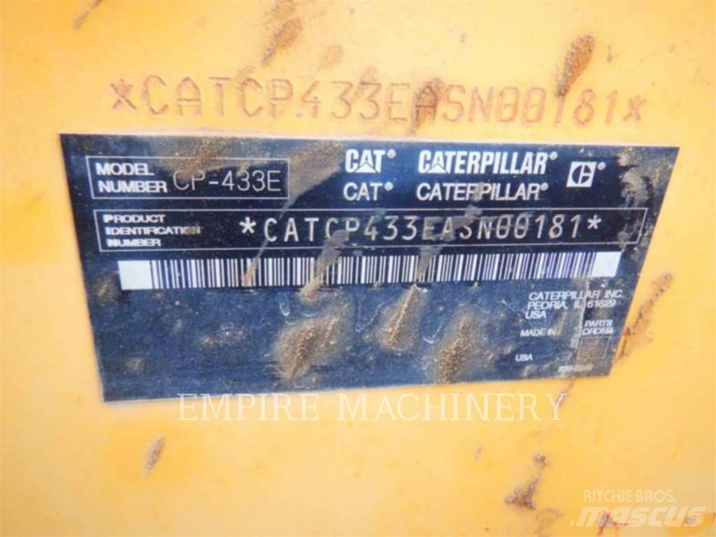 CAT CP433E Грунтовые катки