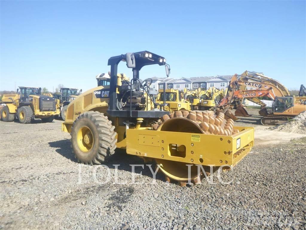 CAT CP54B Грунтовые катки