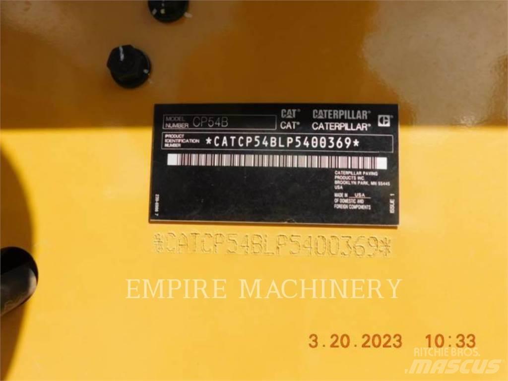 CAT CP54B Грунтовые катки