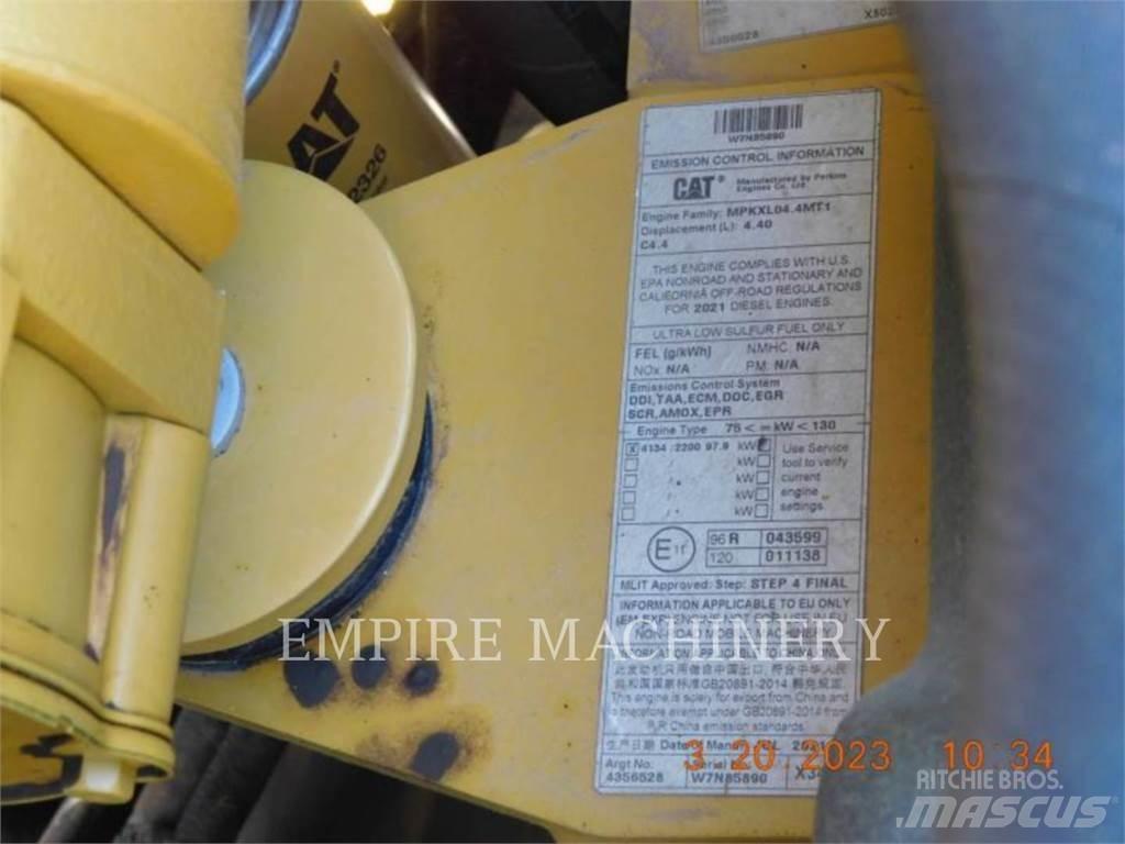 CAT CP54B Грунтовые катки