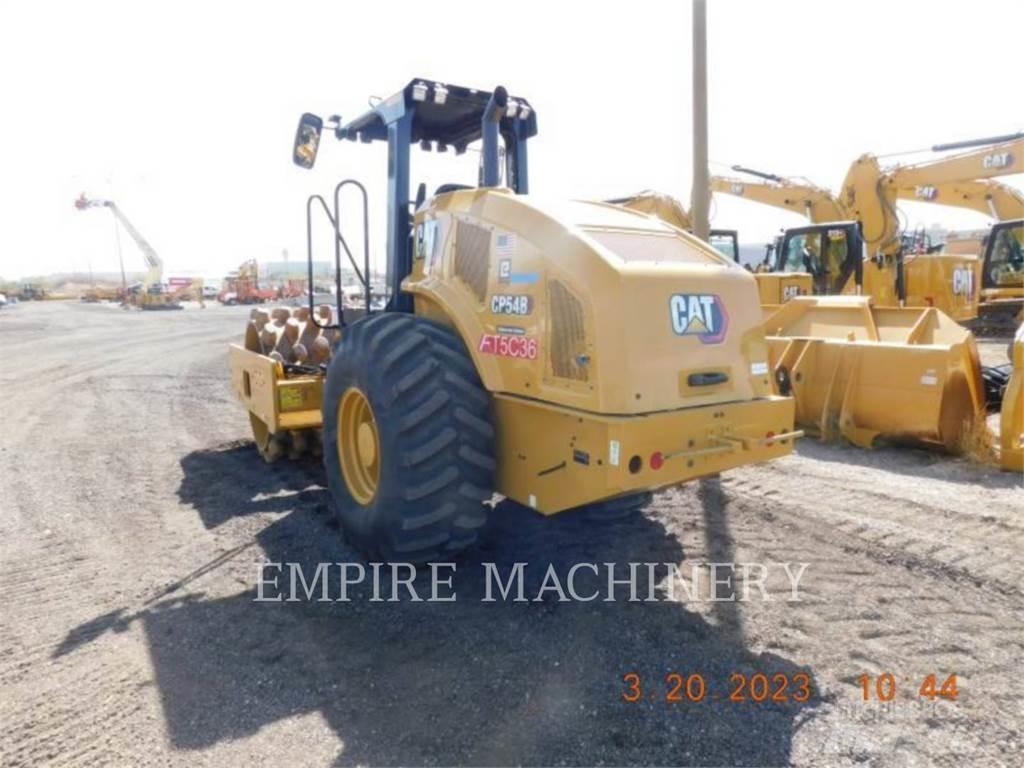 CAT CP54B Грунтовые катки