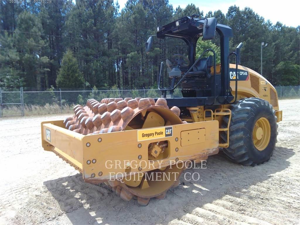 CAT CP54B Грунтовые катки