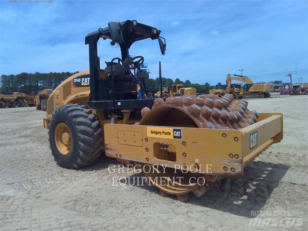 CAT CP54B Грунтовые катки