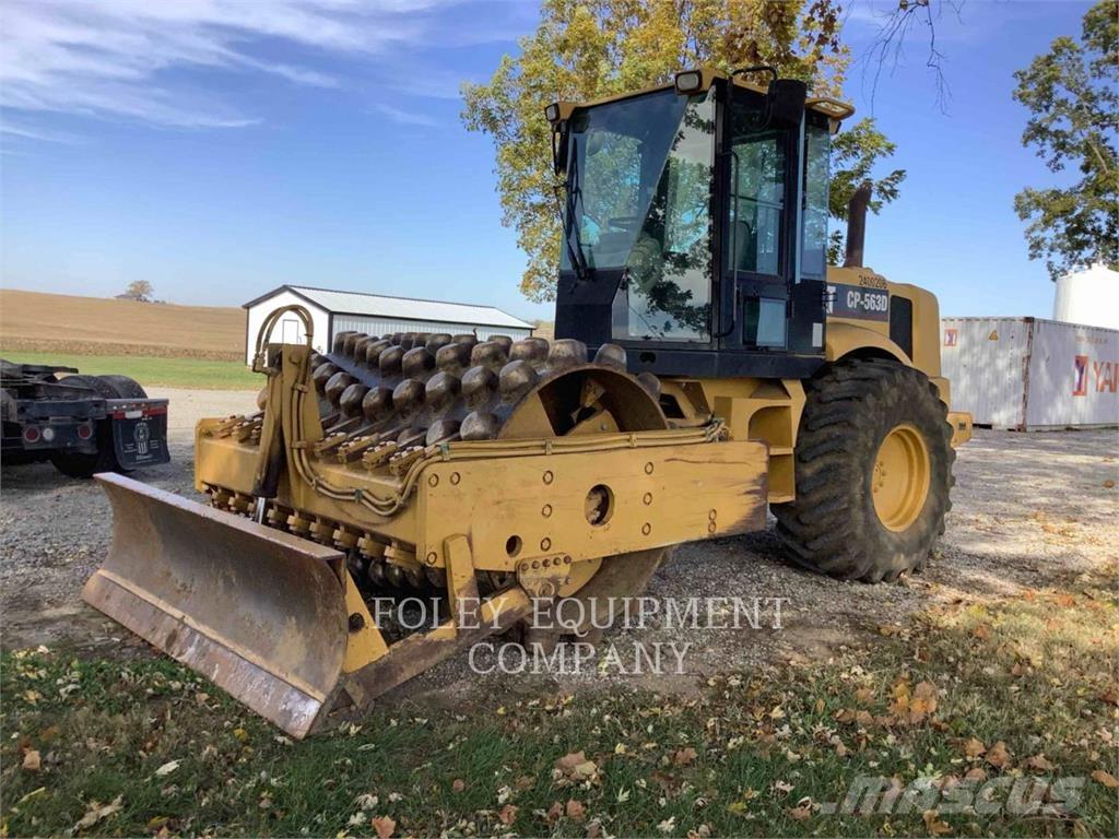 CAT CP563D Грунтовые катки