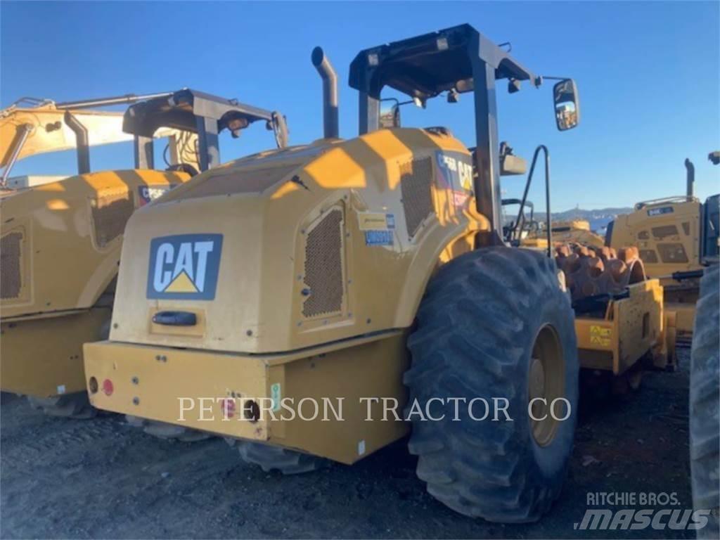 CAT CP56B Грунтовые катки