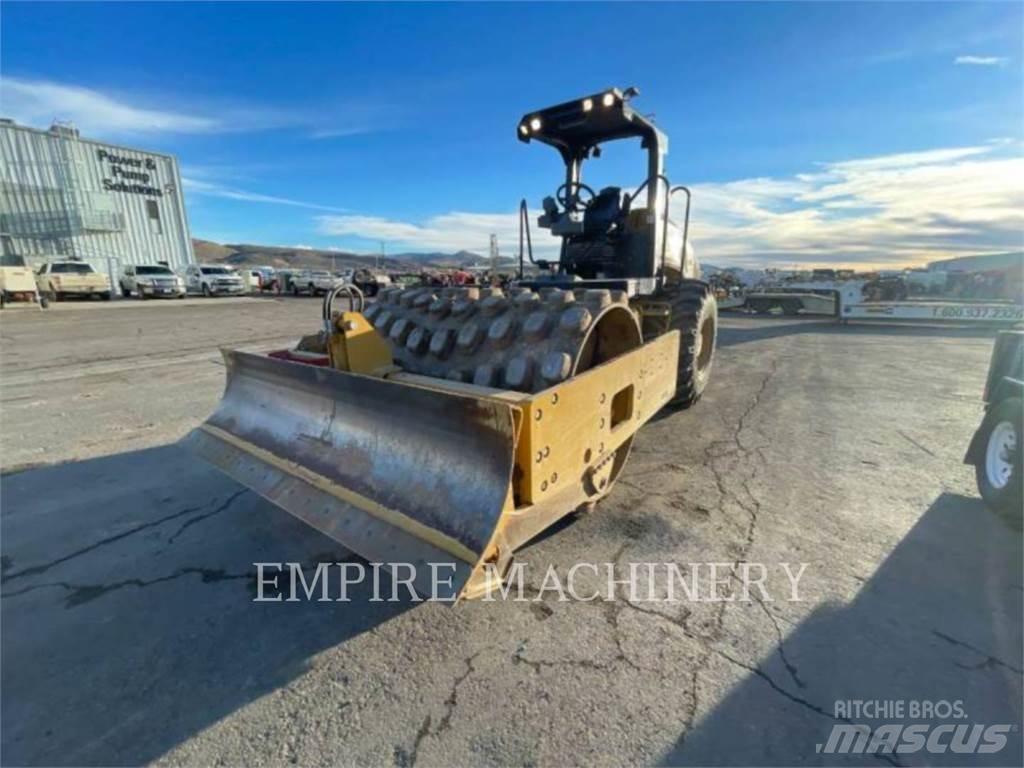 CAT CP56B Грунтовые катки