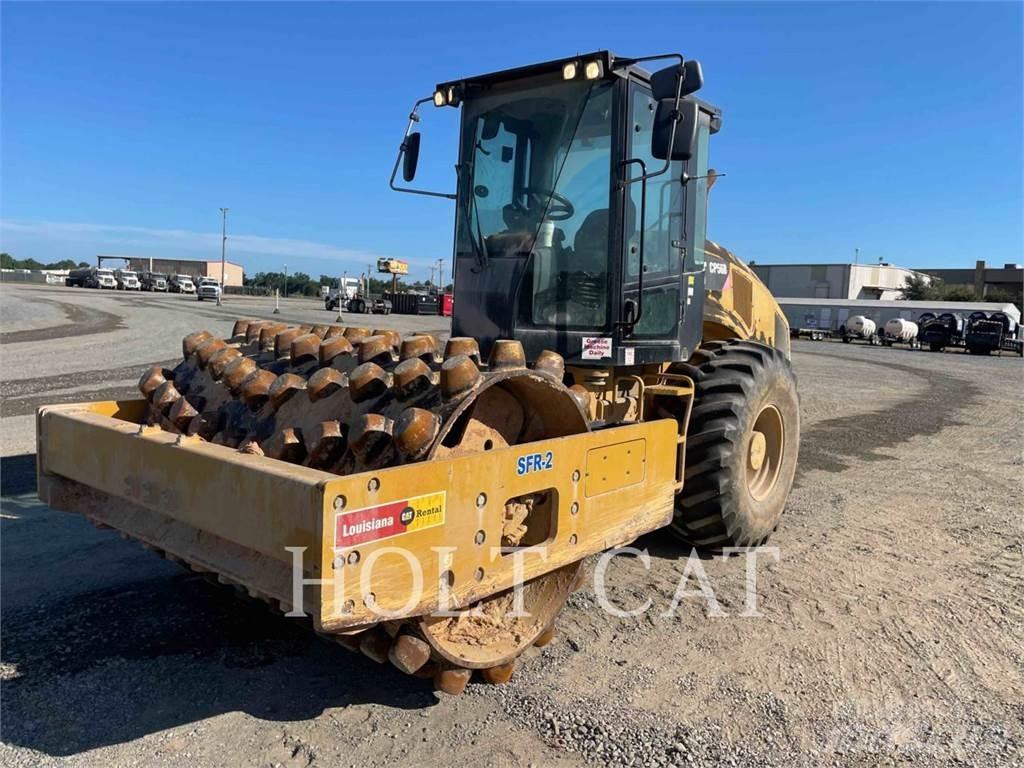 CAT CP56B Грунтовые катки
