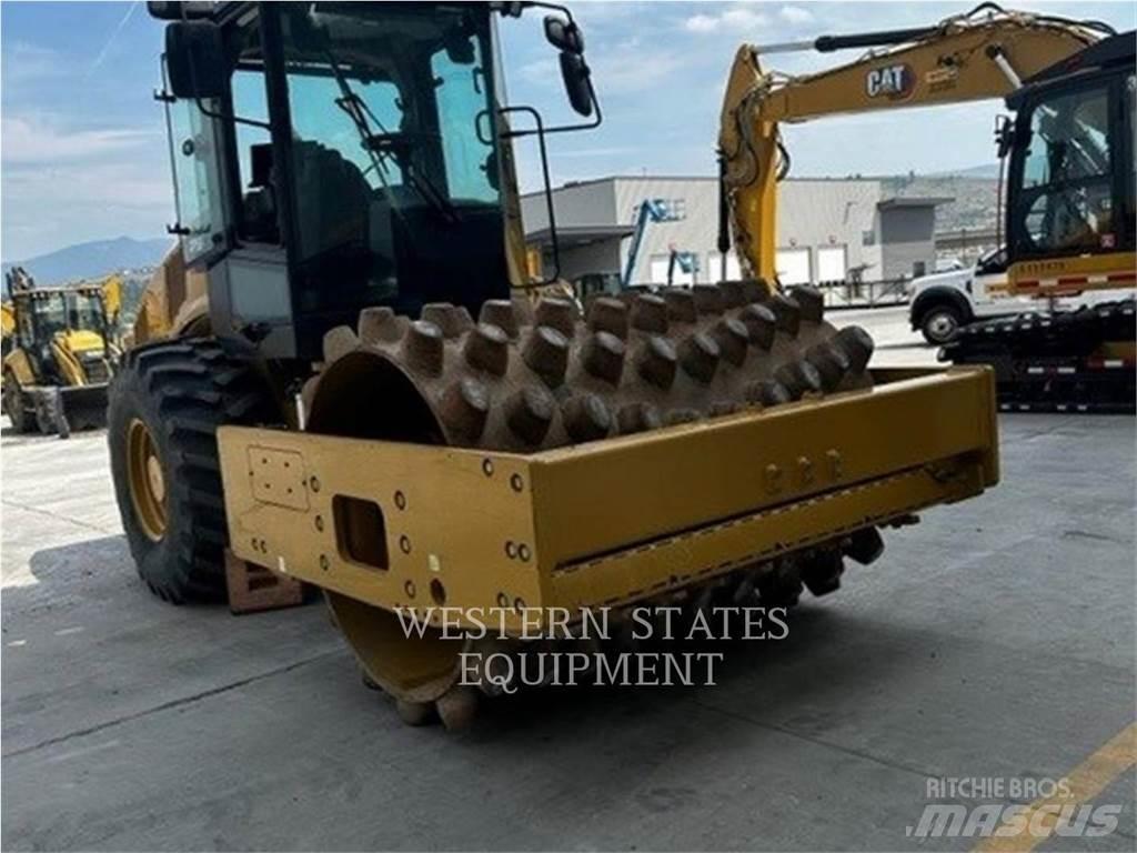 CAT CP56B Грунтовые катки