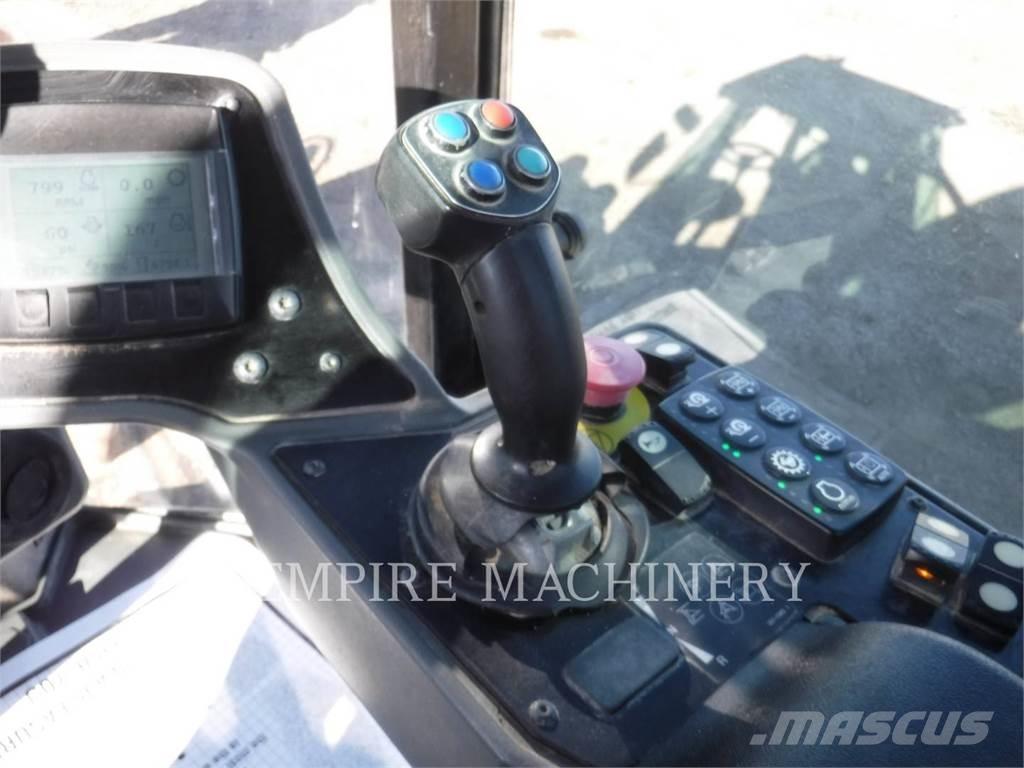 CAT CP56B Грунтовые катки