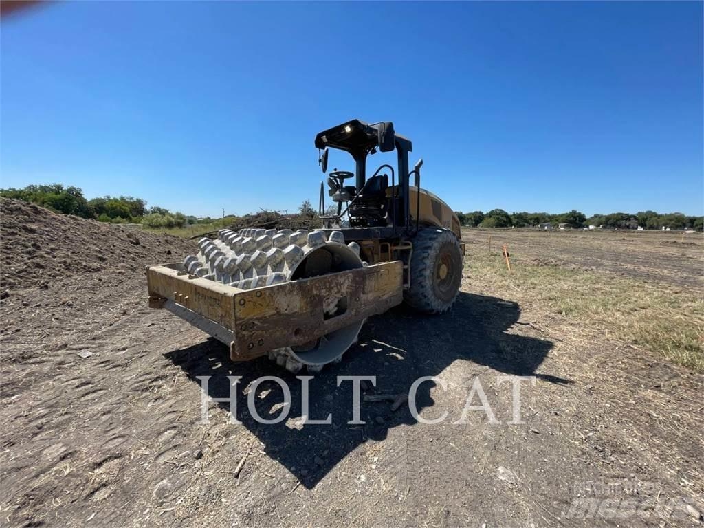 CAT CP56B Грунтовые катки