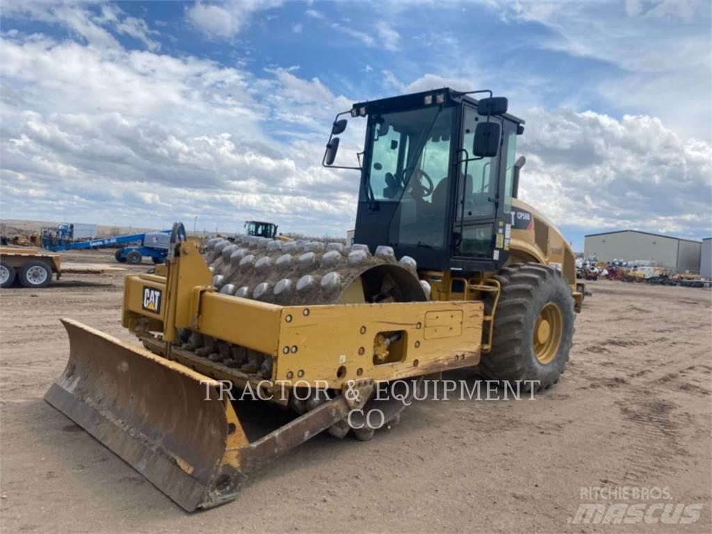 CAT CP56B Асфальтоукладчики